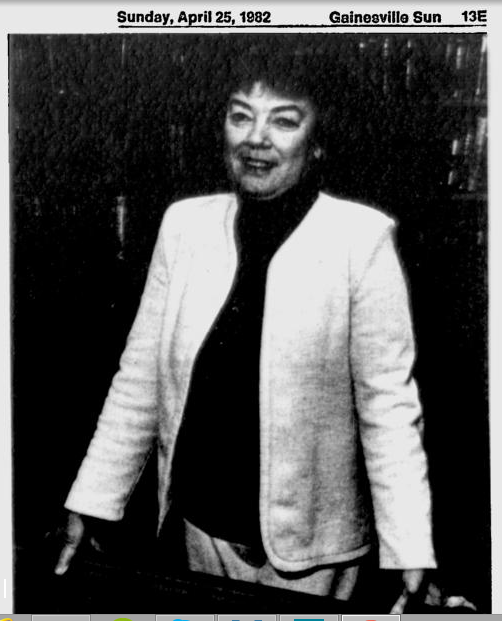 Joy Anderson, escritora, madre de Jon Lee Anderson. Foto tomada del Gainesville Sun, April, 25, 1982.